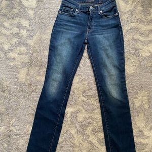 Lucky Brand mid rise Sweet jeans